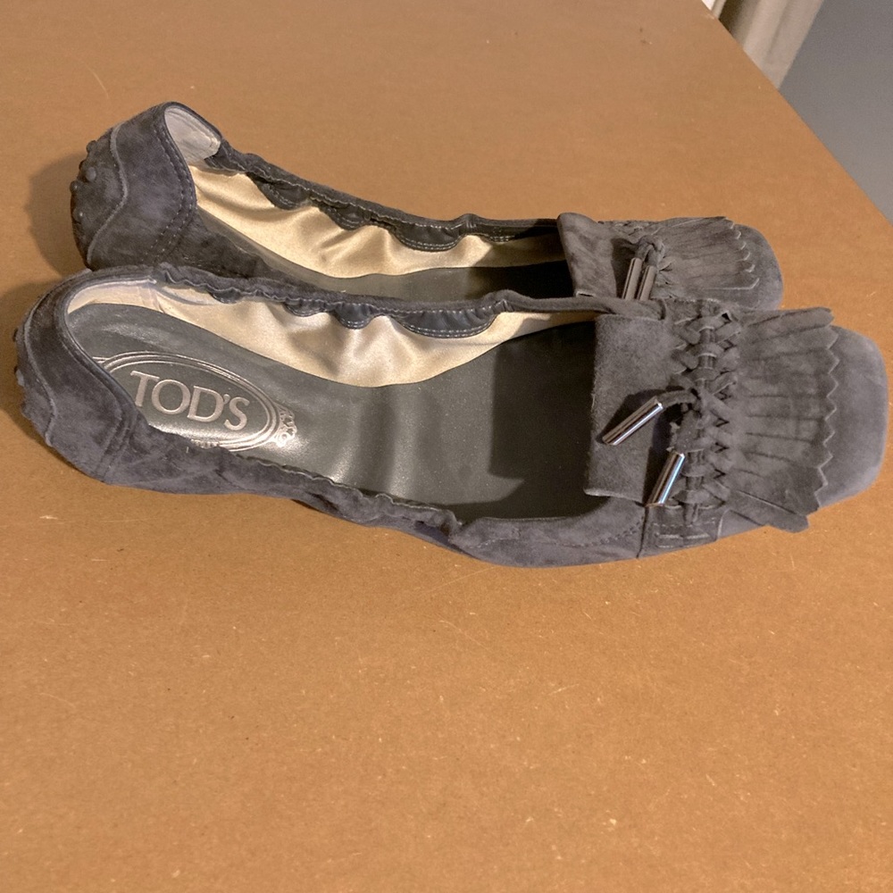 Tod’s ballerina/ loafer tassel flats. Size 41